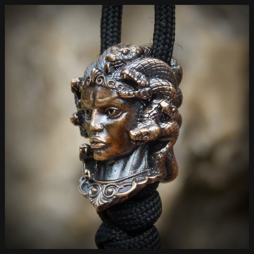 Бусина "Медуза Горгона" для темляков или браслетов , бронза