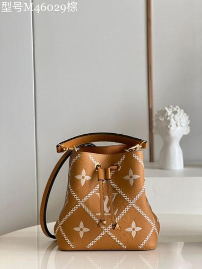 Louis Vuitton NeoNoe BB