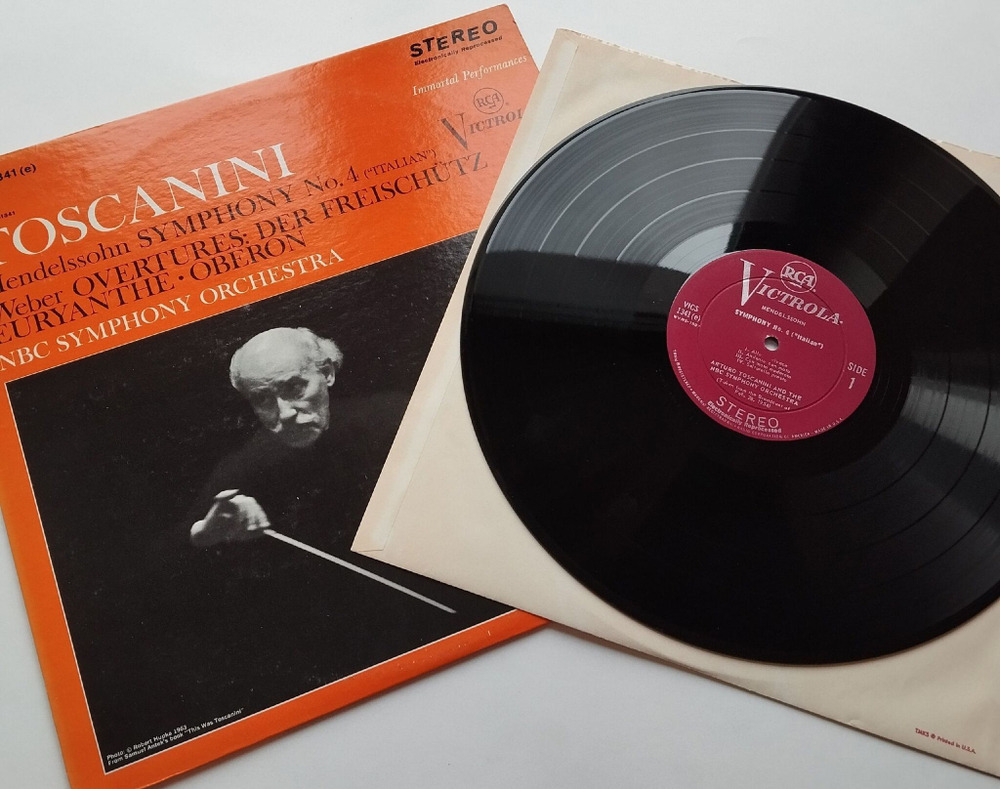 Винтажная виниловая пластинка LP Toscanini, Mendelssohn, Weber, Symphony No. 4 Italian, Weber Overtures Der Freischutz, Euryanthe, Oberon (USA 1968)
