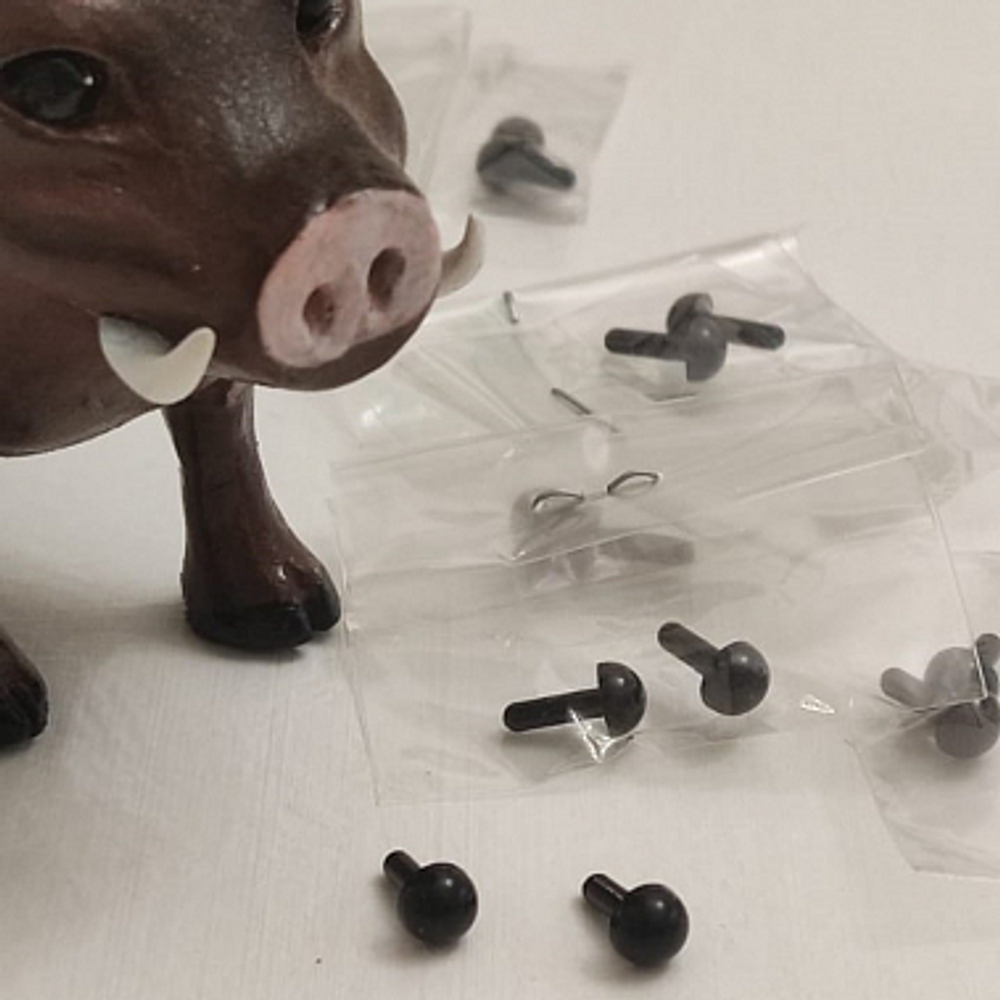 Глаза пластик черные 5 мм (1 пара)