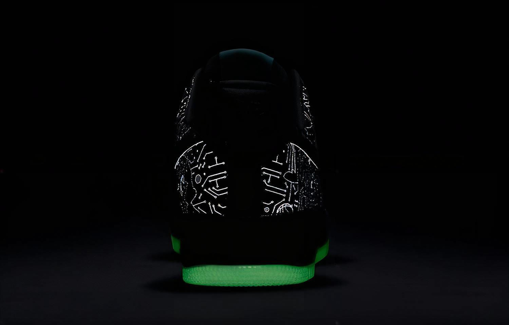 Кроссовки Nike Space Jam '07 "Computer Chip"