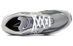 Кроссовки New Balance V6