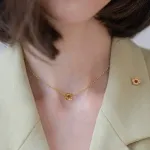 Колье Цветок с коньячным янтарем, позолота