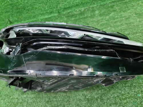 Битая Фара правая Audi Q5 2 80A (2017-2020) LED