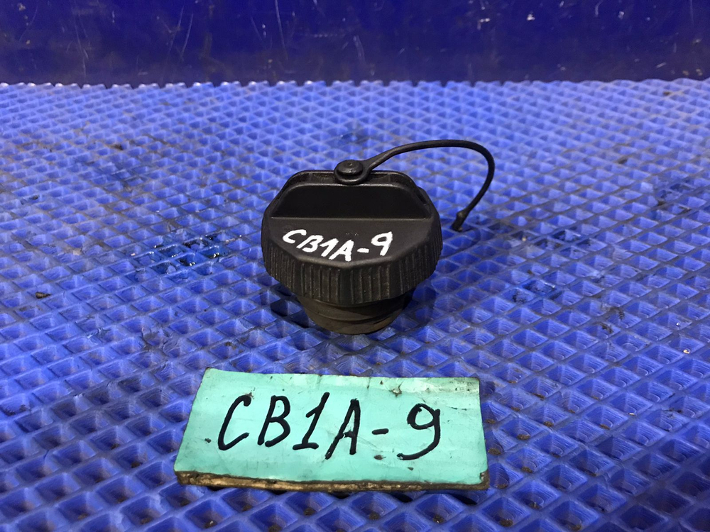 Пробка бензобака MITSUBISHI LANCER 1994