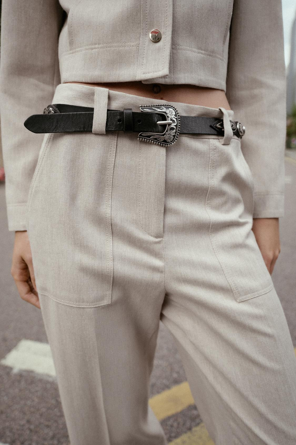 ZARA КОЖАНЫЙ РЕМЕНЬ В КОВБОЙСКОМ СТИЛЕ, ЧЕРНЫЙ