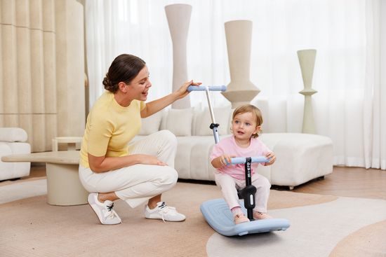 Самокат-качалка Mini Micro Deluxe Rock & Go LED, голубой