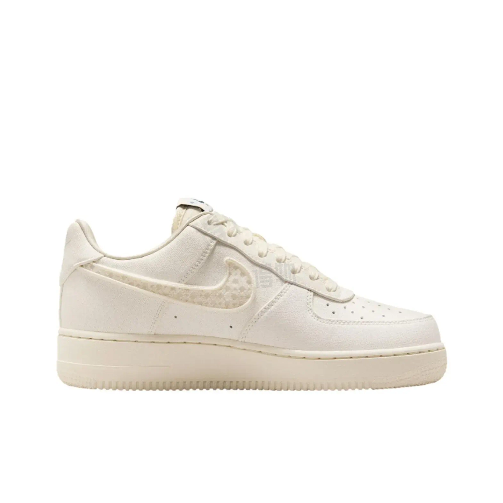 Женские кроссовки Nike Air Force 1 Sail 'Beige' IH7351-010