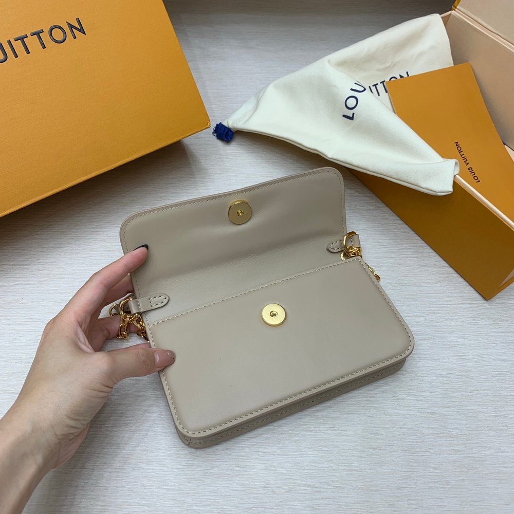 Louis Vuitton Wallet On Chain LV Bloom