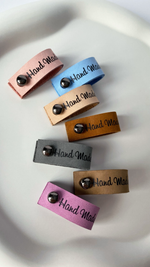 Кожаные бирки с кнопкой "Hand Made"