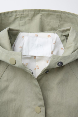 ZARA ПАРКА С ПОДКЛАДКОЙ С ЦВЕТОЧНЫМ ПРИНТОМ, СВЕТЛЫЙ ХАКИ