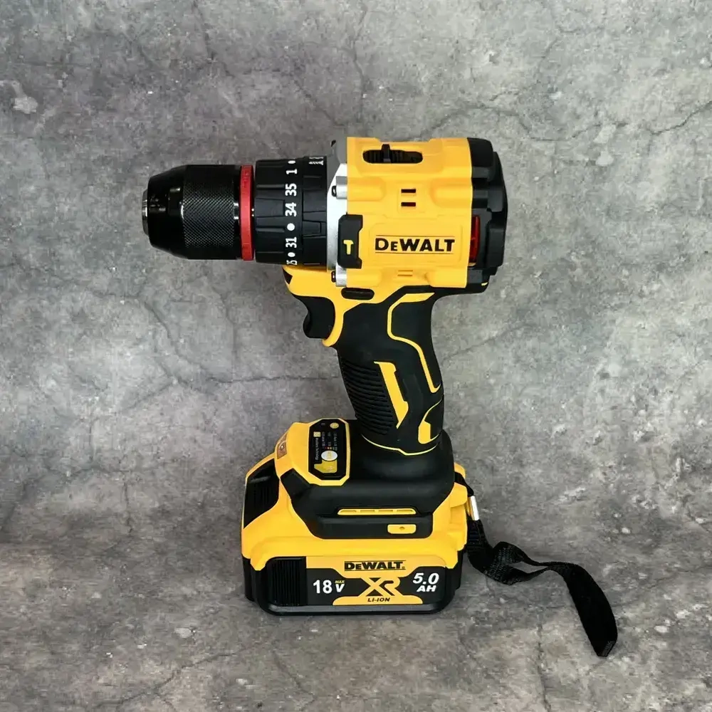 Шуруповерт и УШМ(болгарка) DeWALT / Набор аккумуляторного инструмента Dewalt / Набор электроинструмента шуруповерт и болгарка 2АКБ