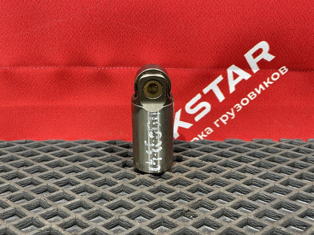 Толкатель впускного клапана