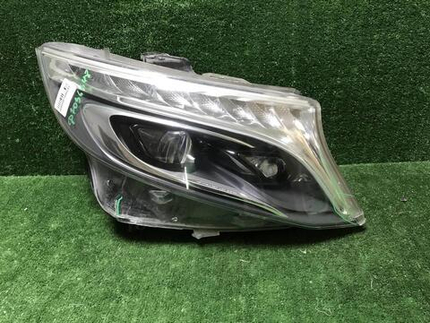 Битая Фара правая Mercedes V W447 (2014-н.в.) LED