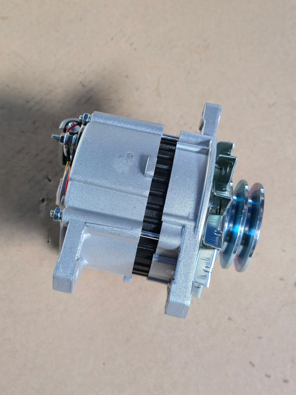 Генератор Камаз, МАЗ дв.ЯМЗ-236, 238, КАМАЗ-740 28В 50А Автоэлектрика