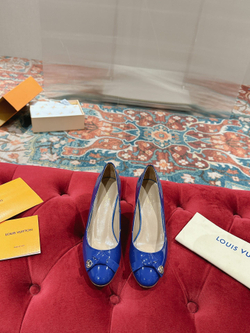 Louis Vuitton Pump (5 colors)