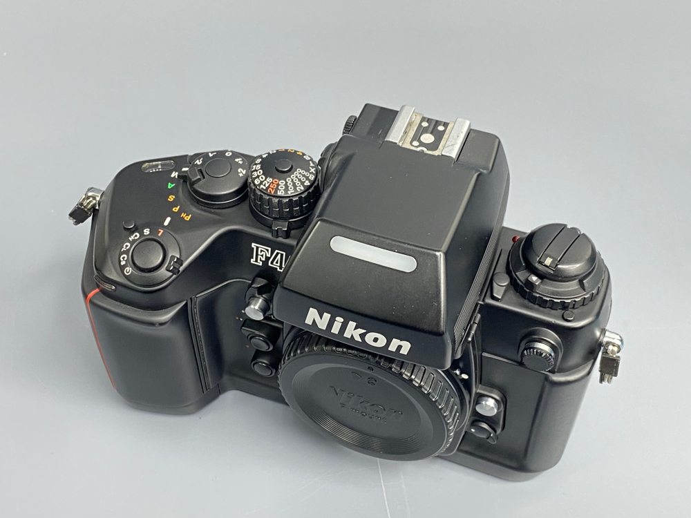 Nikon F4