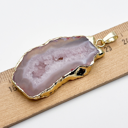 Срез агата тонированный в оправе, подвеска, размер камня 45*23 мм, цена за 1 шт