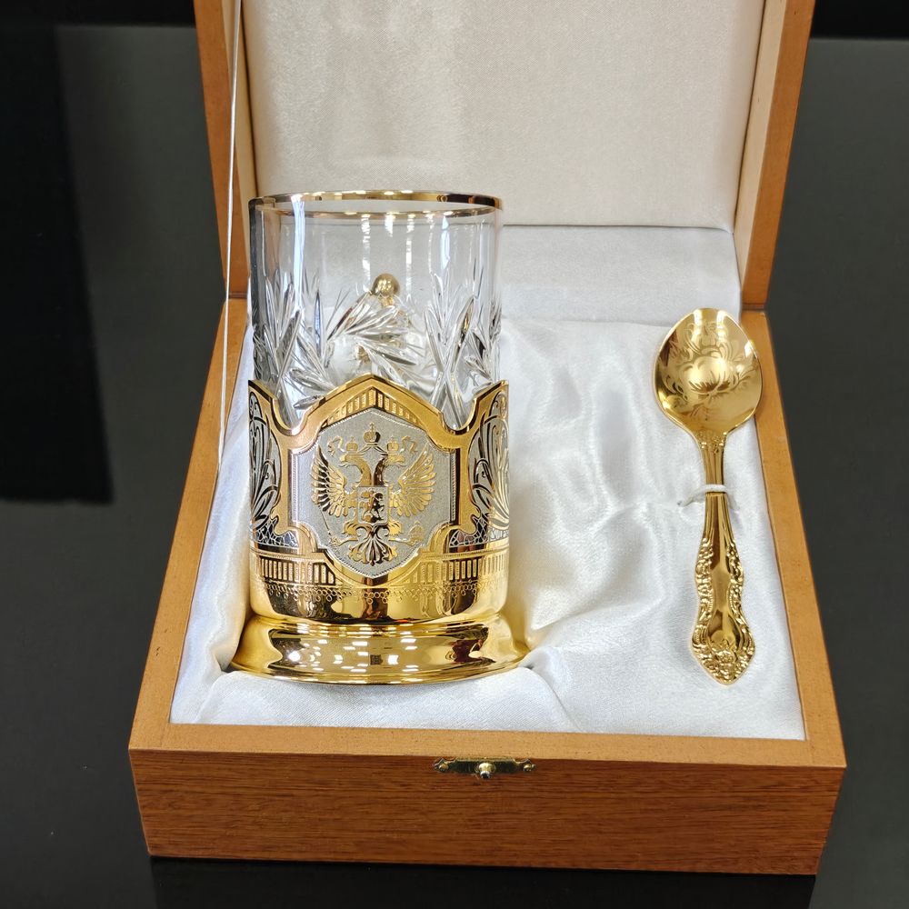Чайный набор "Герб" ( злат.гравюра) в футляре