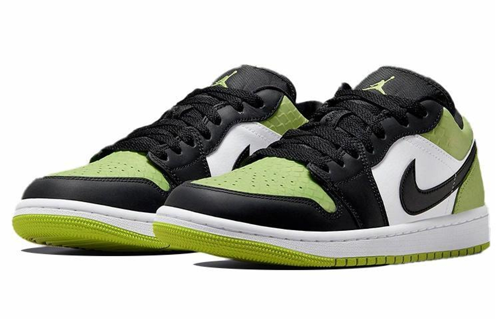 Кроссовки Jordan Air Jordan 1 Low "Vivid Green Snakeskin" (Женская размерная сетка)