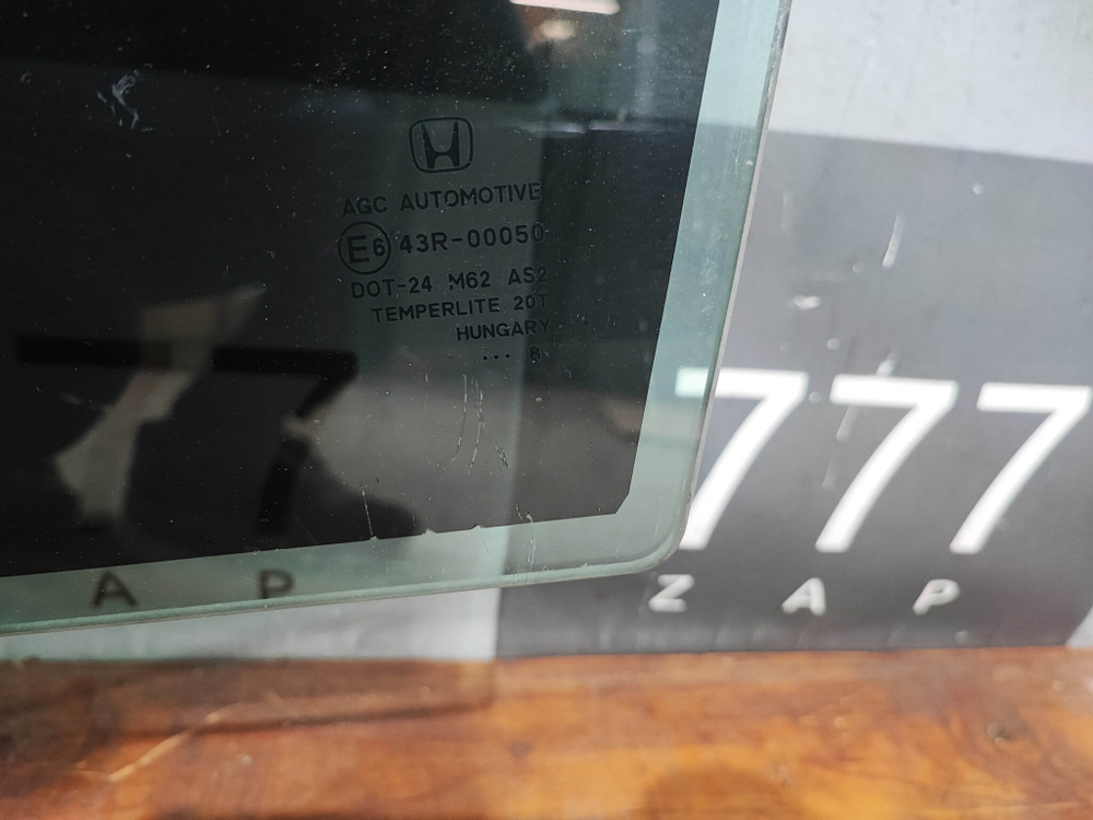 Стекло двери переднее левое Honda CR-V 3 (RE) 07-12 Б/У Оригинал 73350SWYE00