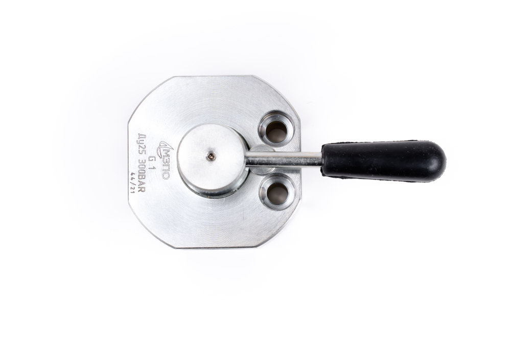 Кран гидравлический 3-х ходовой 1" с открытым центром КГ3ХОЦ 1