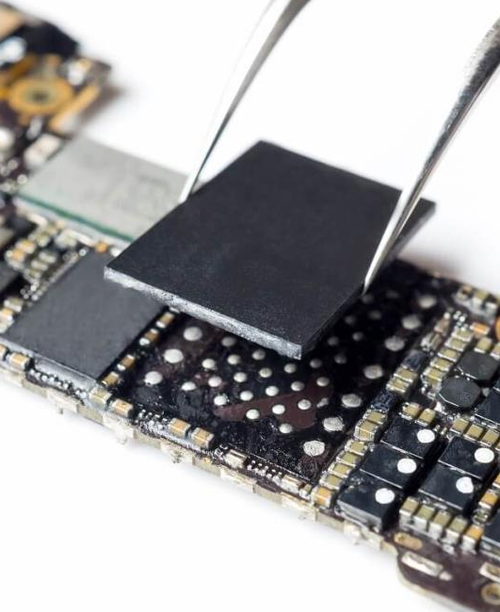 Ремонт материнской платы на iPad 7 2019