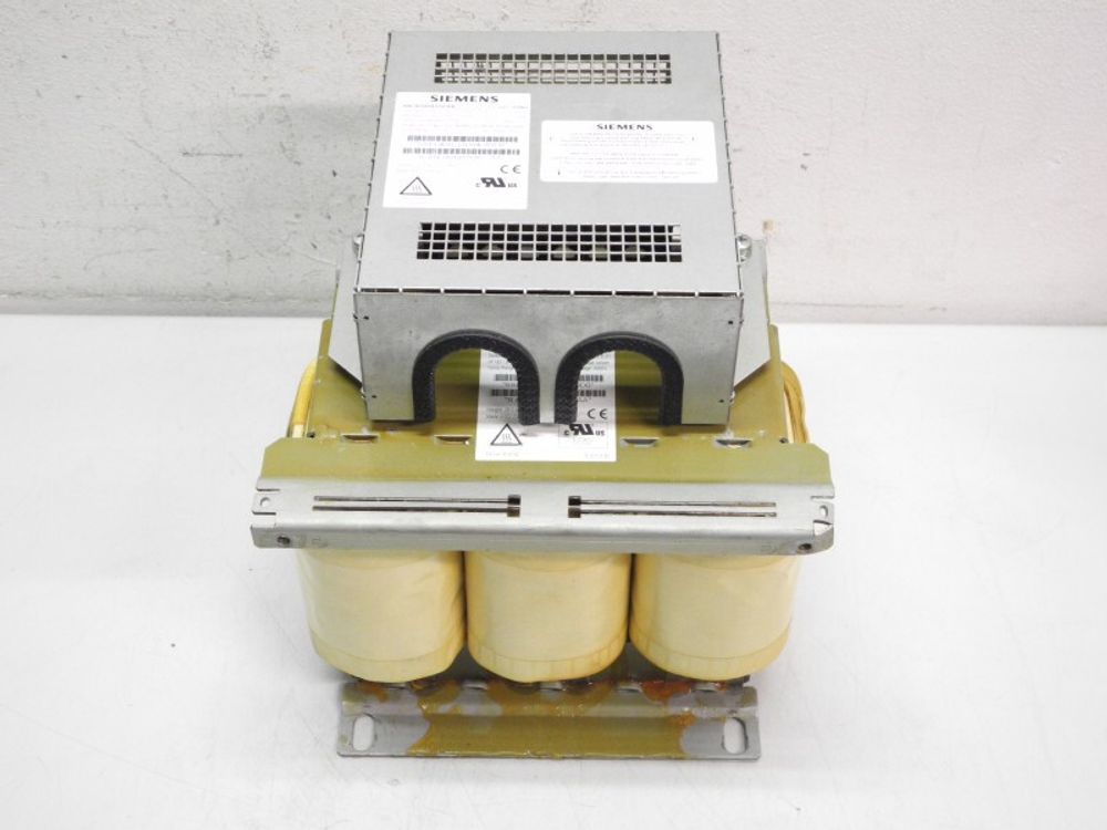 SIEMENS 6SE6400-3TD04-8DD0