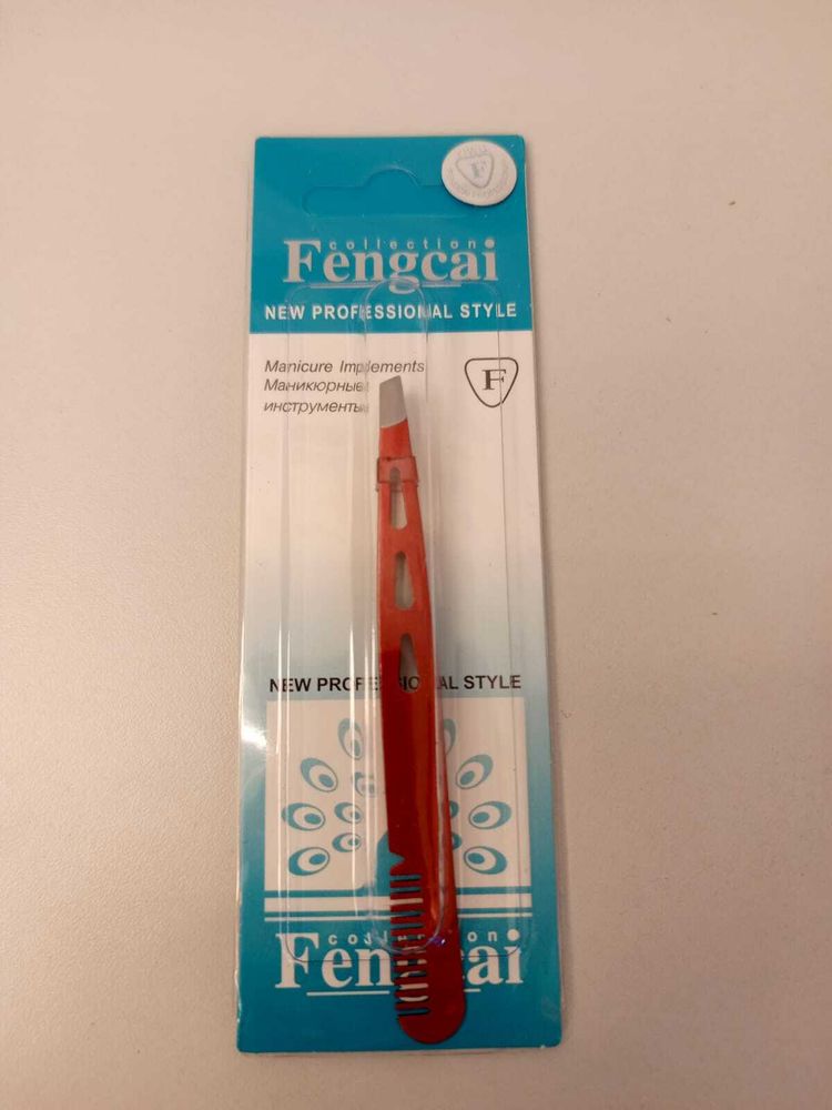Пинцет с расческой для бровей FENGCAI