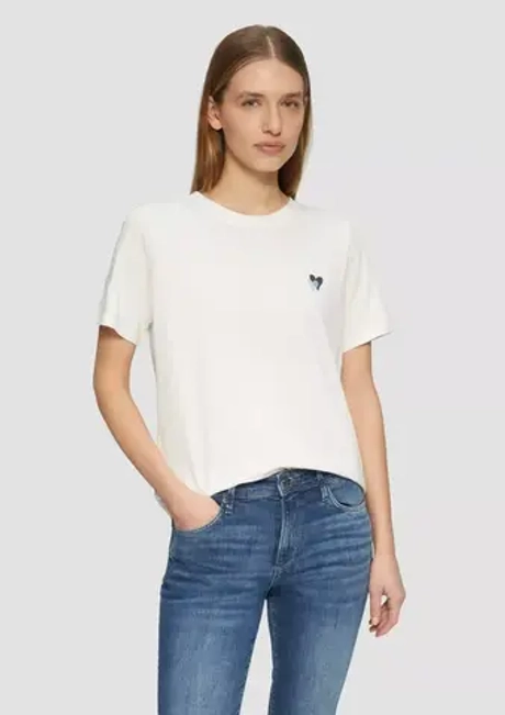 Футболка Relaxed Fit с вышивкой в виде сердца s.Oliver