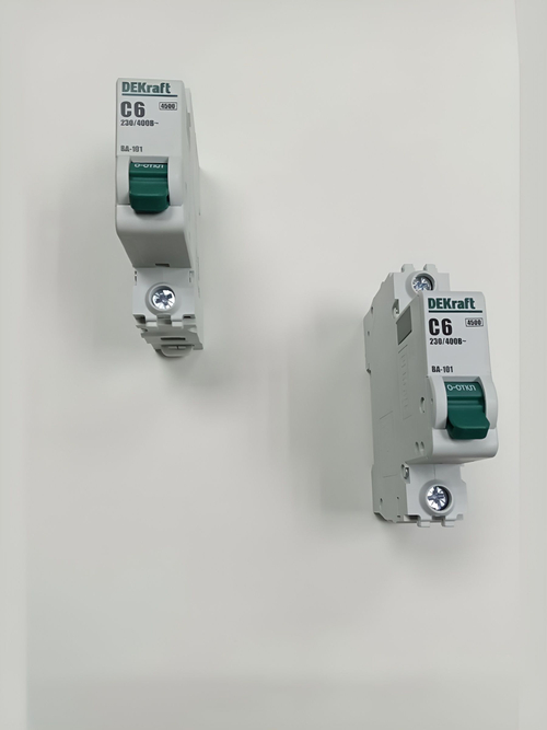 автоматический выключатель 1п 6А тип С 4,5кА серия ВА-101 DEKraft 2шт