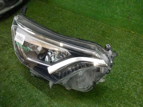 Фара правая Toyota RAV4 4 CA40 (2015-2019) LED