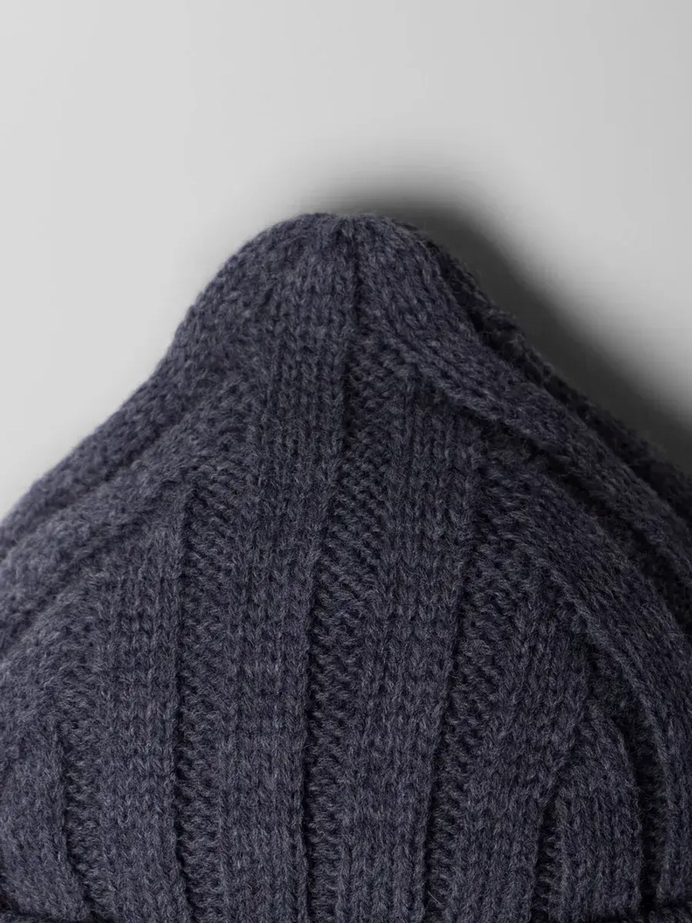 Шапка детская на завязках на осень