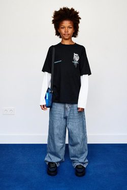 ZARA ЛОНГСЛИВ С ДВОЙНЫМИ РУКАВАМИ И ПРИНТОМ ГРАФФИТИ, ЧЕРНЫЙ