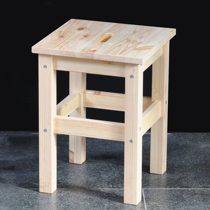 Табурет деревянный Ральф для кухни из массива сосны, с ручкой в крышке