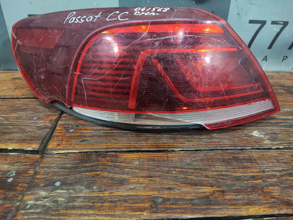 Фонарь задний левый LED Volkswagen Passat CC 11-17 Б/У Оригинал 3C8945207AD
