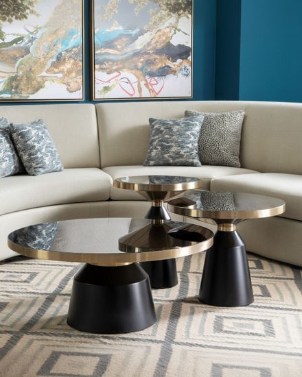 Чёрный журнальный стол “Ровена”