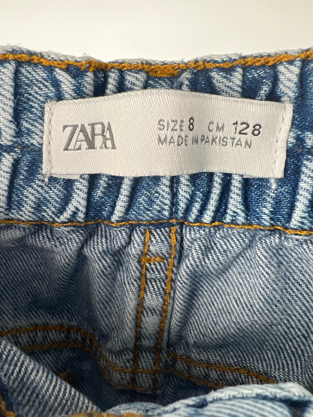 Джинсы Zara