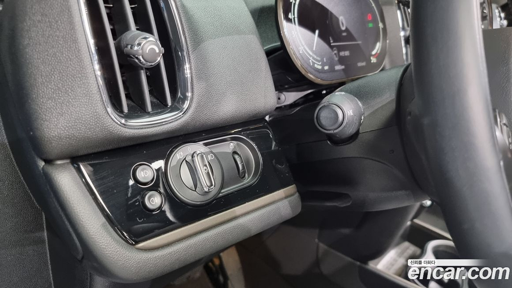 Mini Cooper Countryman HIGH (05.2021)