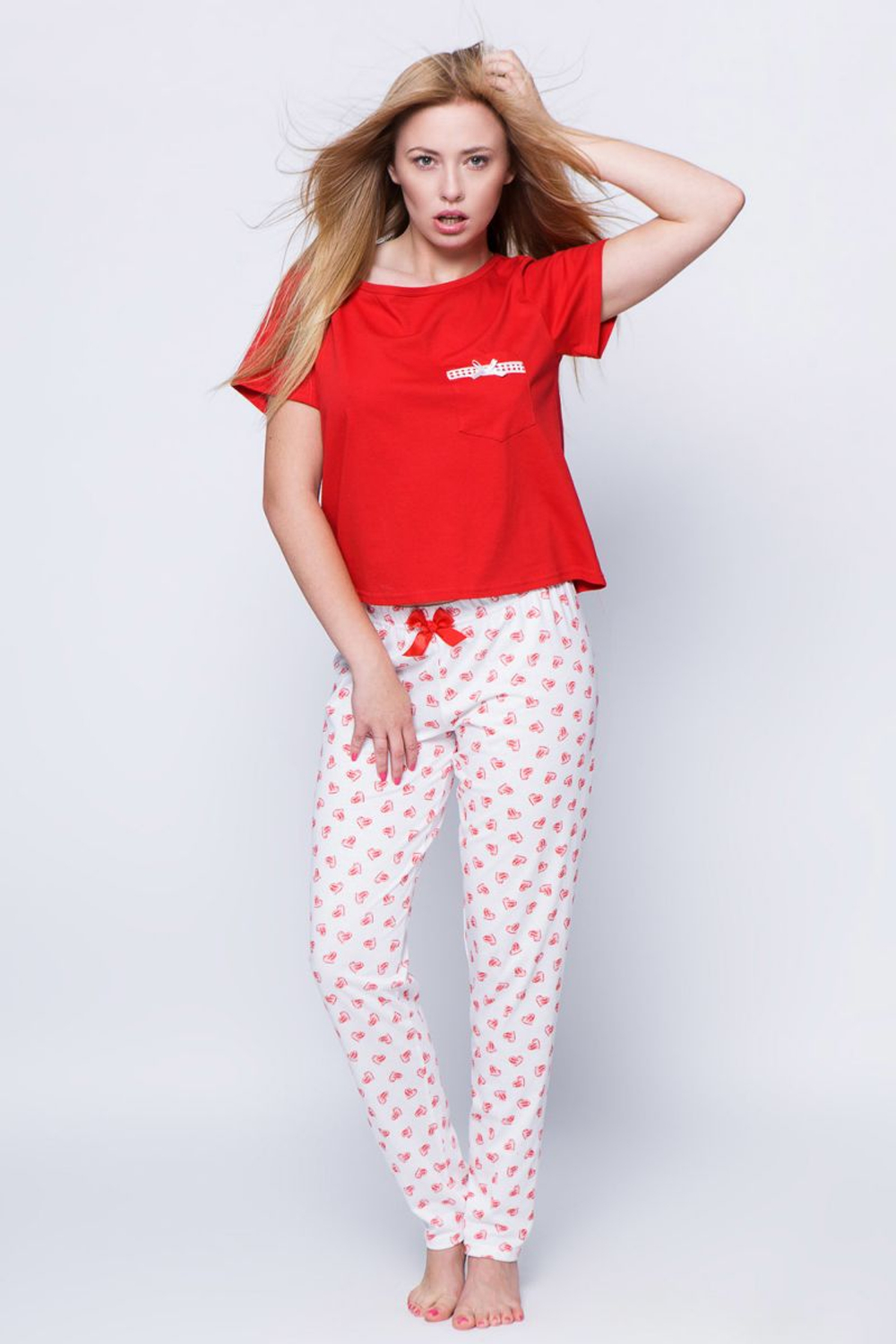 Пижама Tori с брючками в сердечках (Размер: XL) (Цвет: красный с белым)