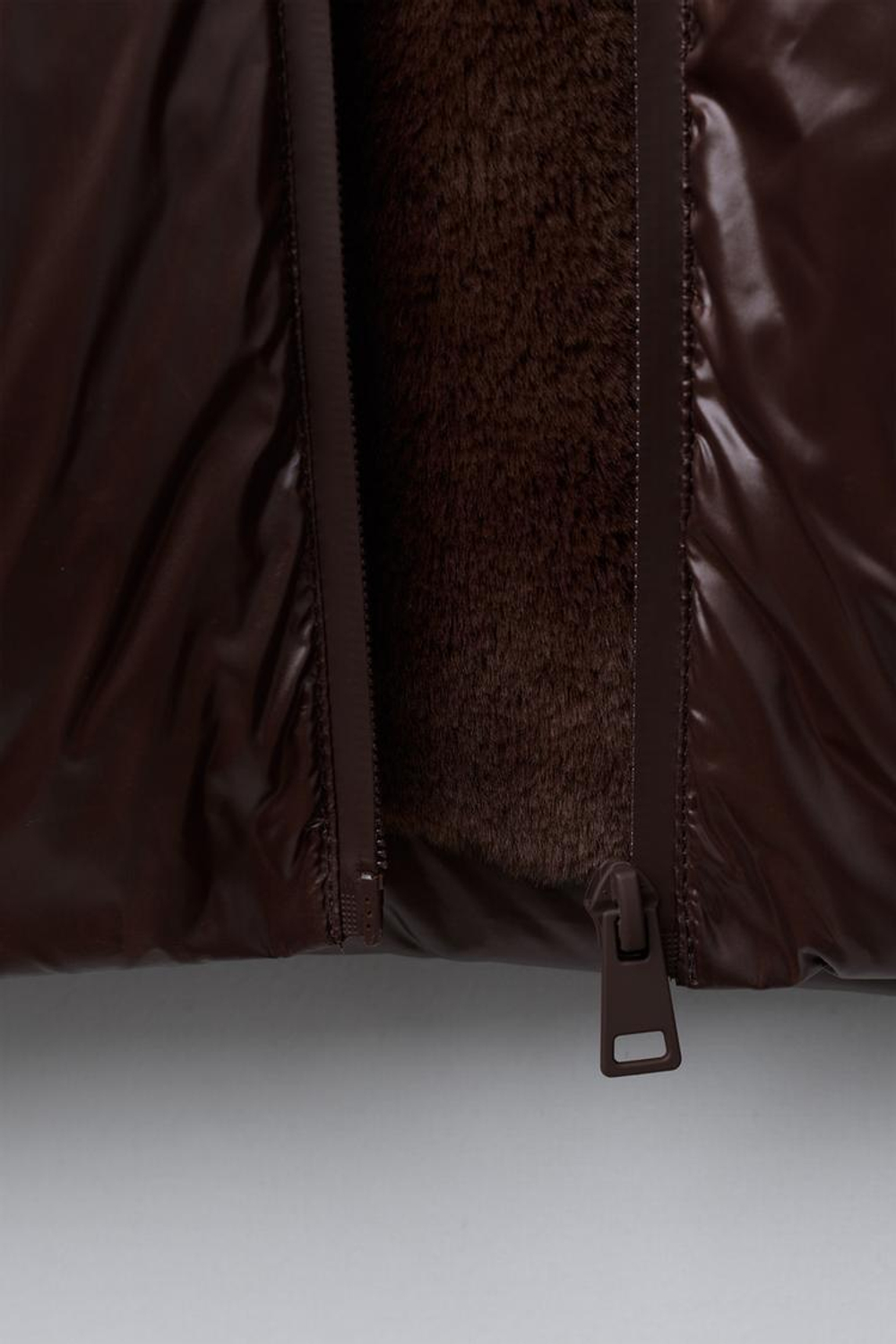 ZARA ПУХОВИК ИЗ ПЕРА И ПУХА WATER REPELLENT И WIND RESISTANT, ТЕМНО-КОРИЧНЕВЫЙ