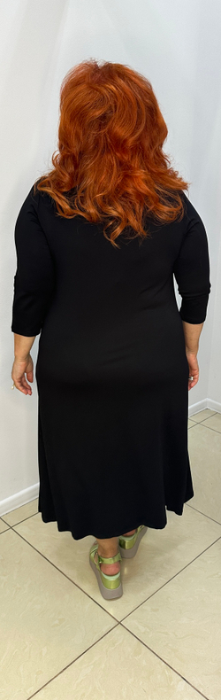 Двойка: черное трикотажное платье+ яркий сарафан