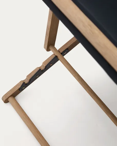 Складное кресло Vilara для улицы из акации черного цвета