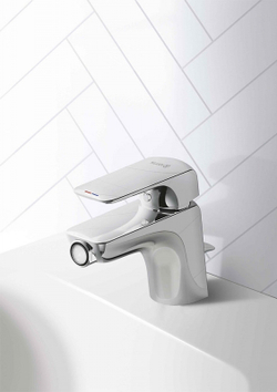 Фото в интерьере смеситель для биде Kludi Ameo 412160575 Хром