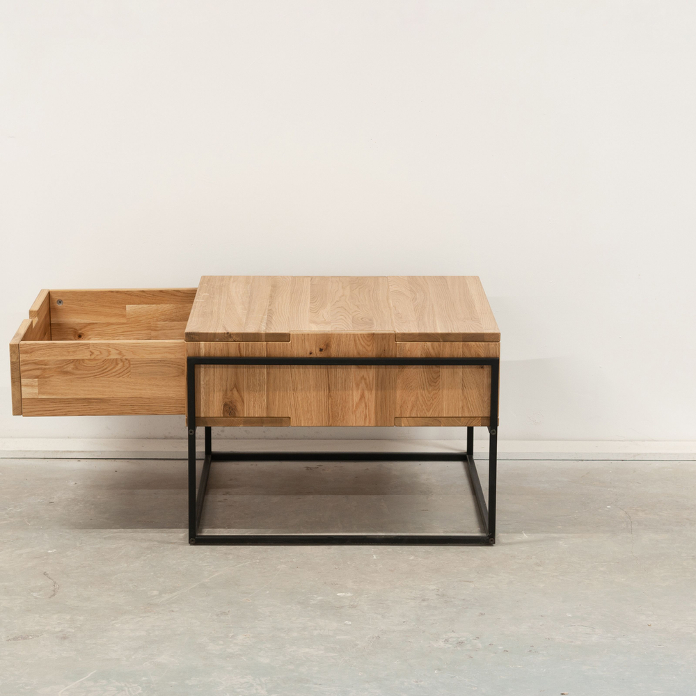 Журнальный столик 65х65х45, G+K, с ящиком для вещей, кофейный стол, массив дикого дуба, в стиле лофт, Makosa