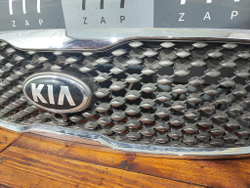 Решетка радиатора Kia Sorento 3 Prime (UM)  Б/У Оригинал 86352C5020