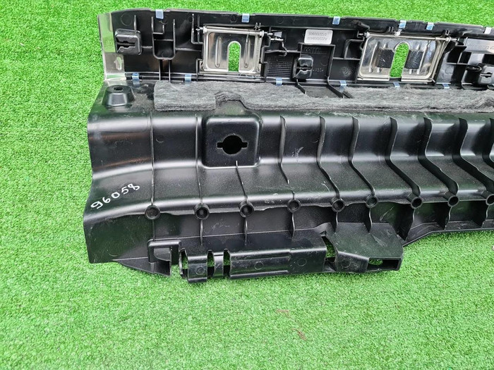 Накладка багажника Mercedes S W223 (2020-н.в.)