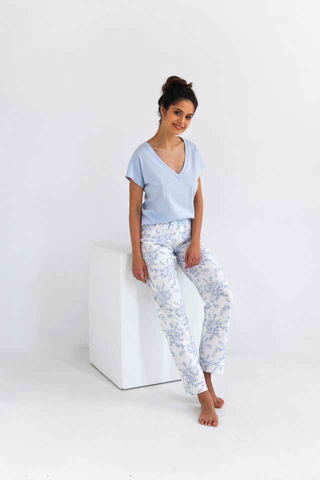 Пижама с футболкой с v-образным вырезом Gabrielle