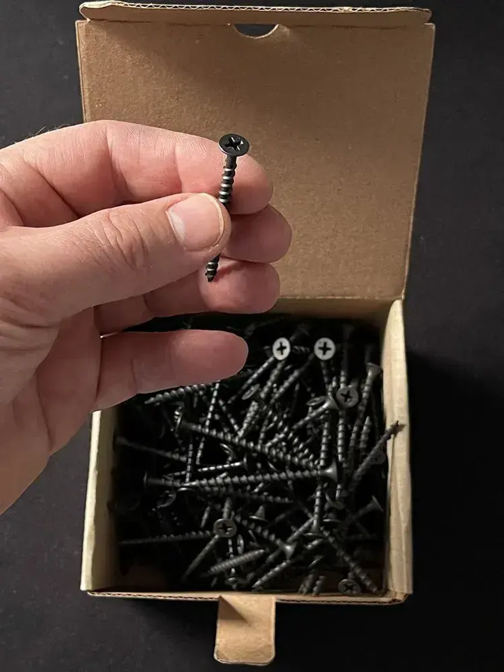 Саморез по дереву черный 3,5*32 (ГКД) / 200 шт