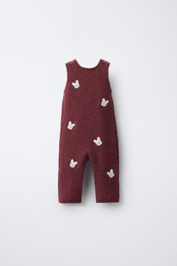 ZARA ТРИКОТАЖНЫЙ КОМБИНЕЗОН С ВЫШИТЫМИ КРОЛИКАМИ, МАЛИНОВЫЙ
